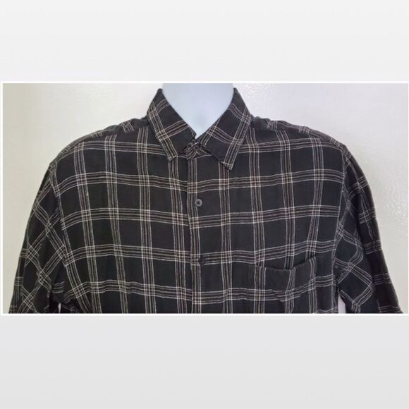 Men Medium Plaid Casual Button Down Short Sleeve Top - Picture 3 of 11
